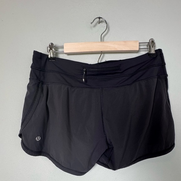 Lululemon Groovy Run Short in Black Size 8 - Picture 7 of 11